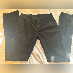 Black & white cauterize jeans